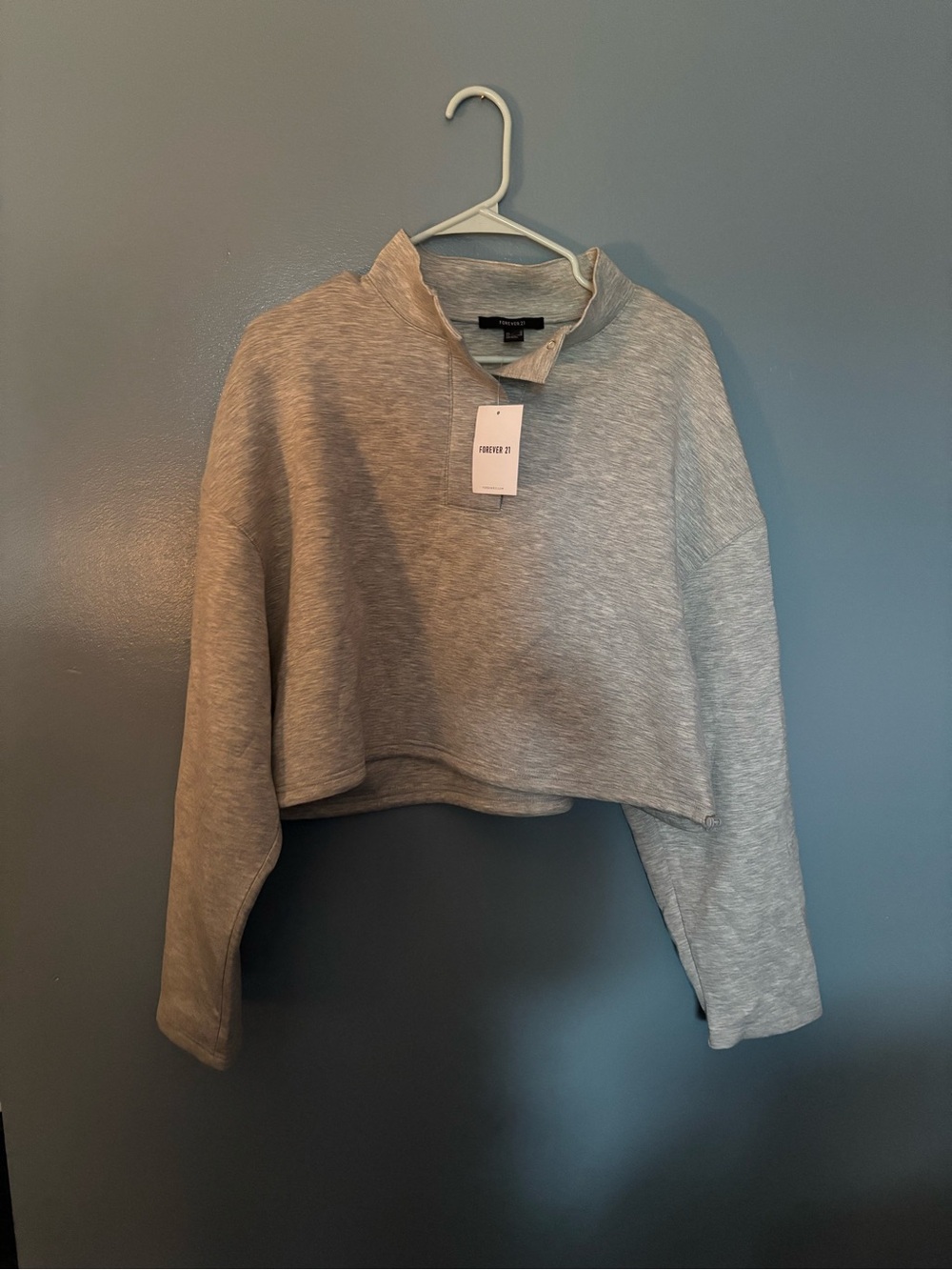 Forever 21 Gray Cropped Mock Neck Sweatshirt